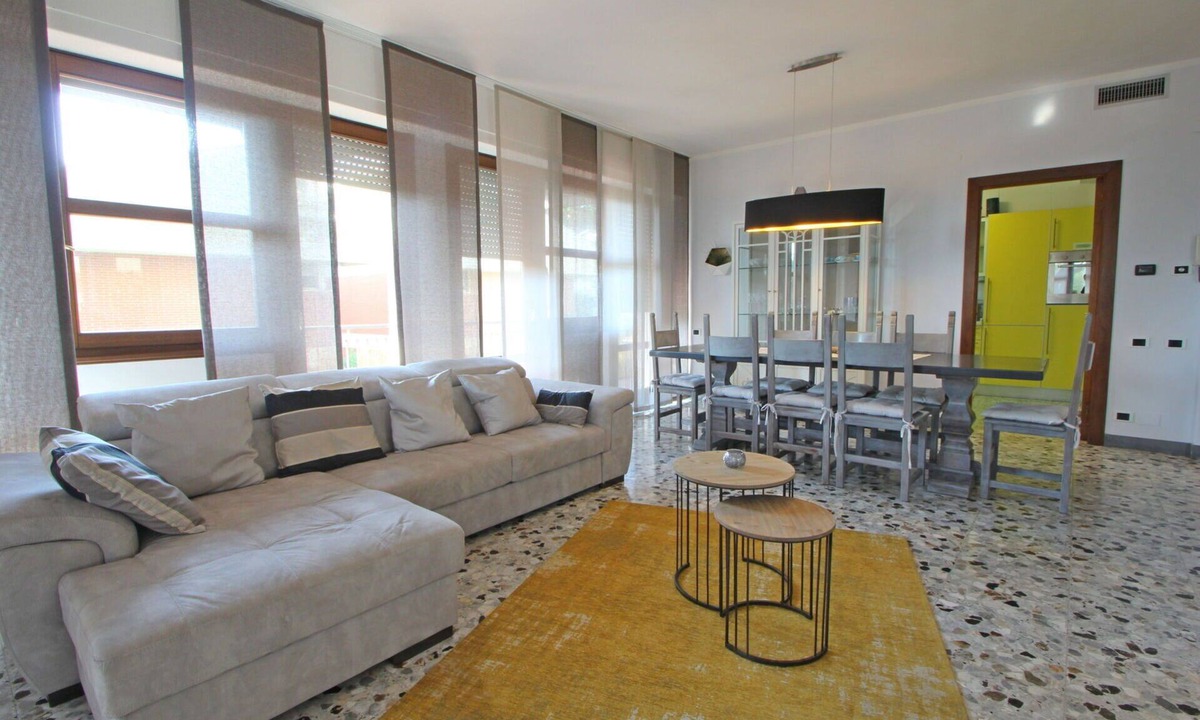Ronchi Villa | Stunning villa for 6 people with WIFI, TV, terrace and panoramic view, close to Forte Dei Marmi