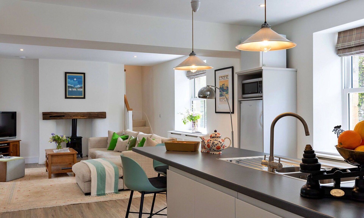 Ripon House | Stunning villa for 2 guests with WIFI, balcony and pets allowed