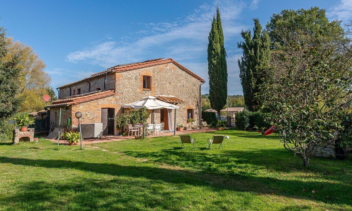 Montieri House | Stunning villa for 5 guests with A/C, WIFI, private pool, TV and patio