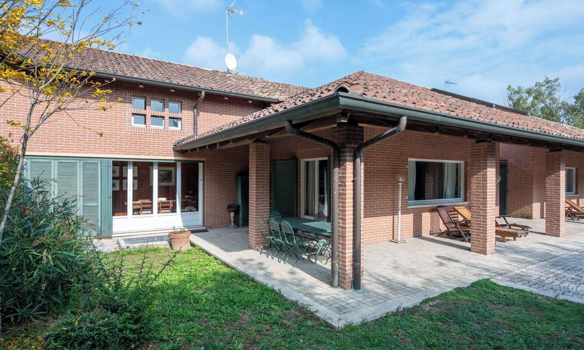 Cioccaro House | Stunning villa for 8 guests with WIFI, TV and pets allowed