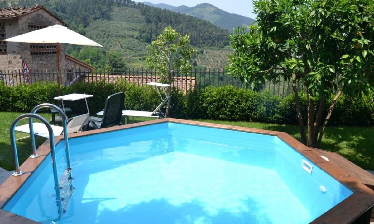 Castelvecchio Villa | Stunning villa with private pool, A/C, WIFI, TV, terrace and panoramic view, close to Lucca