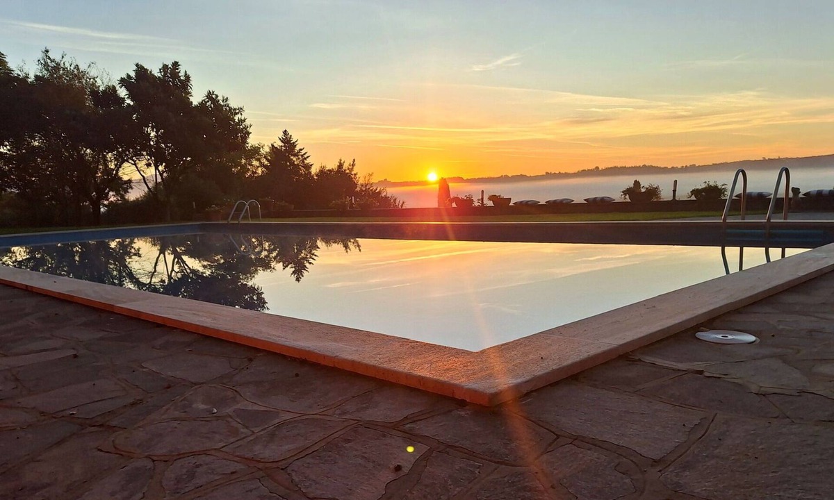 Fucecchio Villa | Stunning villa with private pool, WIFI, A/C, TV, veranda, pets allowed and panoramic view