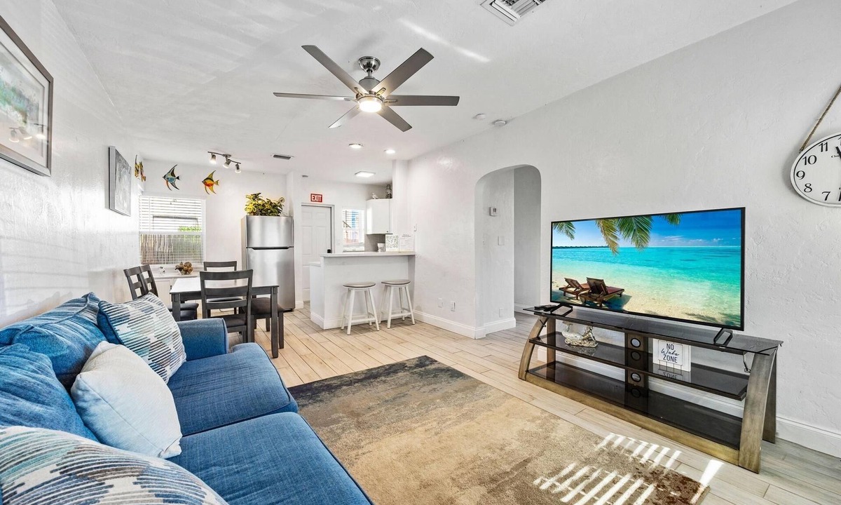 Hollywood Lakes Apartment | Stunning Waterfront Home; 1 min walk to Beach
