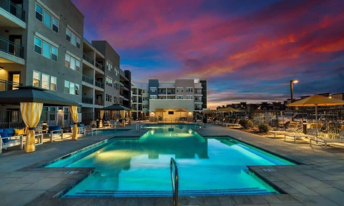 La Buena Vida Apartment | Stunning Westgate CozySuites by stadium with pool 12