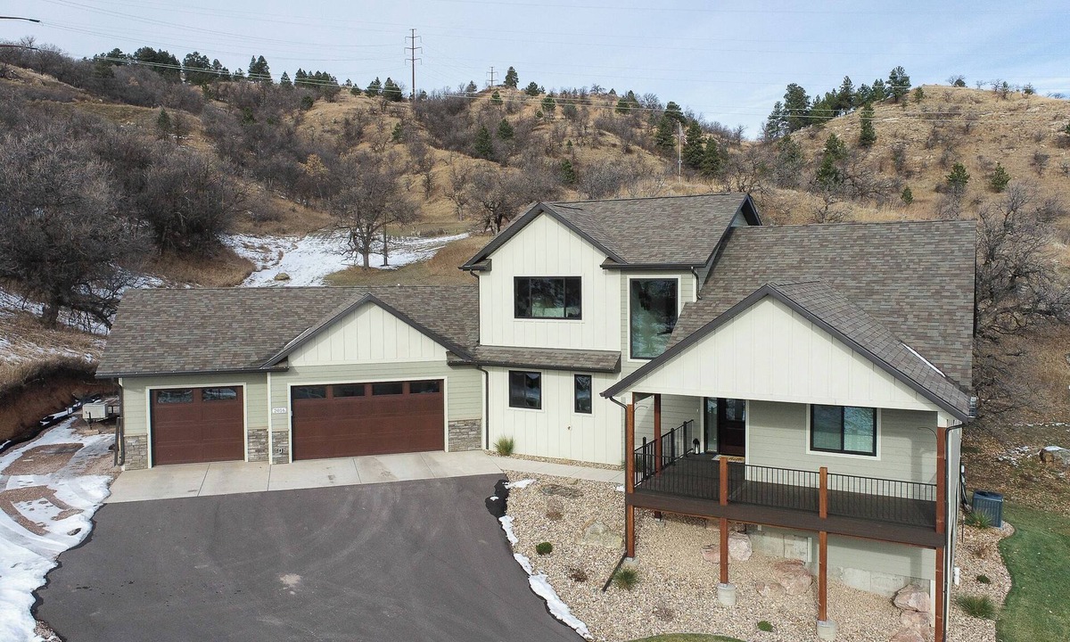 Spearfish House | Sturgis Motorcycle Rally Rental - 5 bedroom with garage
