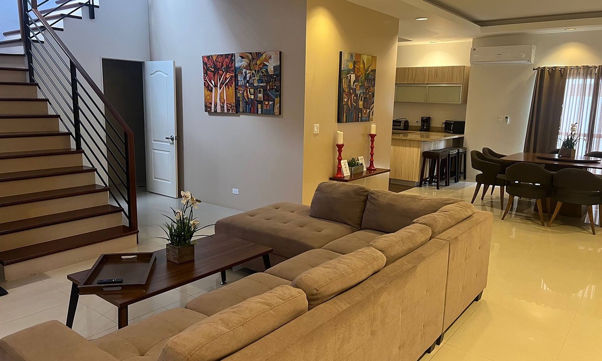 Tamuning House | [STVR Unit Certificate Number : 2025-003] - RuRu Haus nSpacious,Cozy Entire Haus