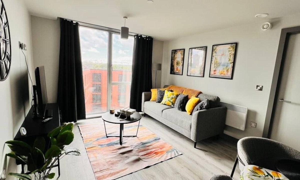 The Westside Apartment | Stylish 2BR 2Bath brand new apt
