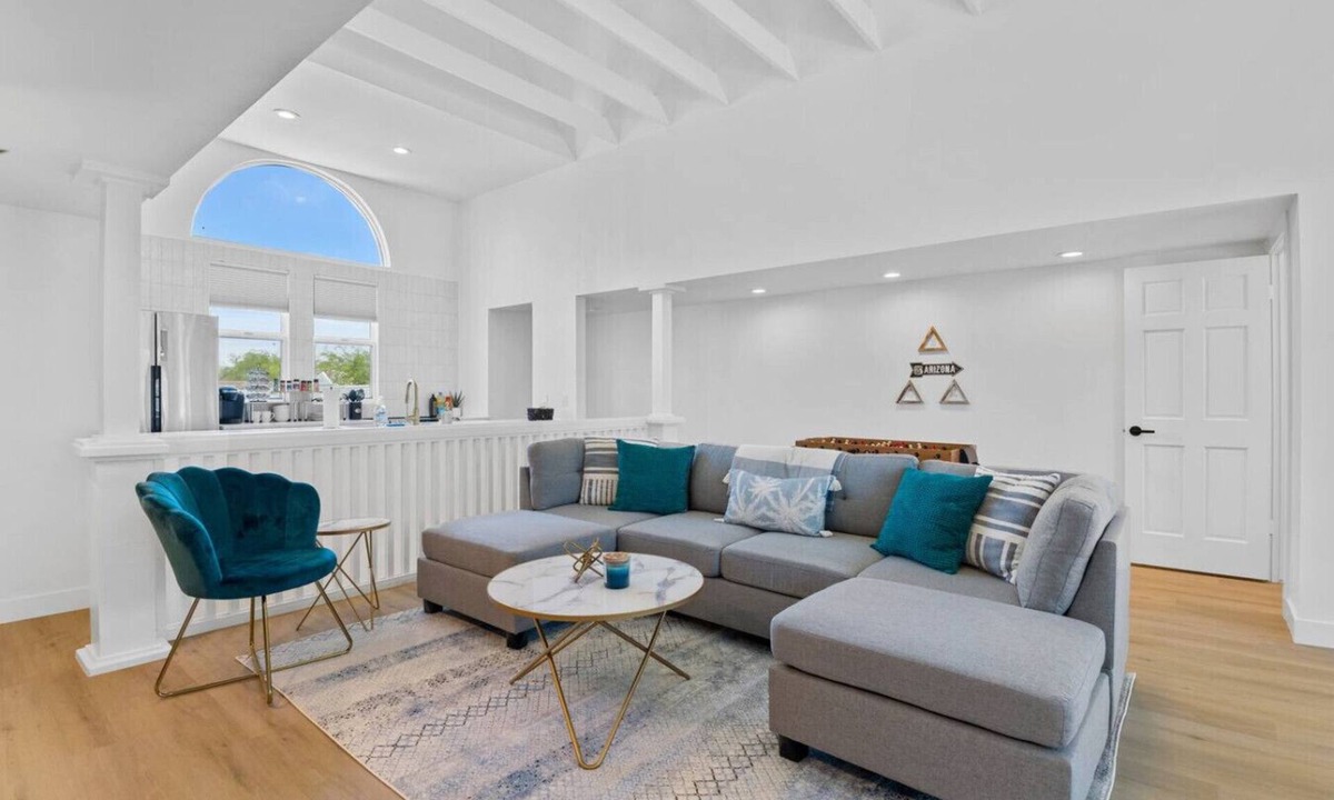Camelback East Villa | Stylish 2BR Desert Paradise | Mountain Views, Foosball, Parking
