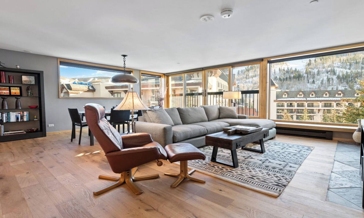 Vail Condo | Stylish 2BR High-Floor Vail Mountain Views Modern Comfort & Balcony