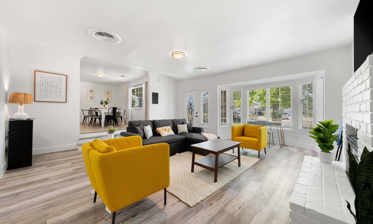 Citrus Heights House | Stylish 3BD/2BA Oasis/Office/Yoga RM/Serene Yard