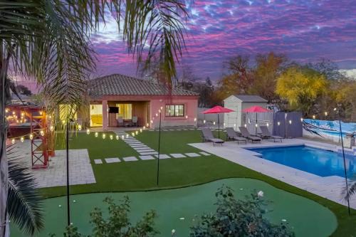 Paradise Valley Village House | Stylish 4BR Desert Oasis with Pool and Spa Putting Green
