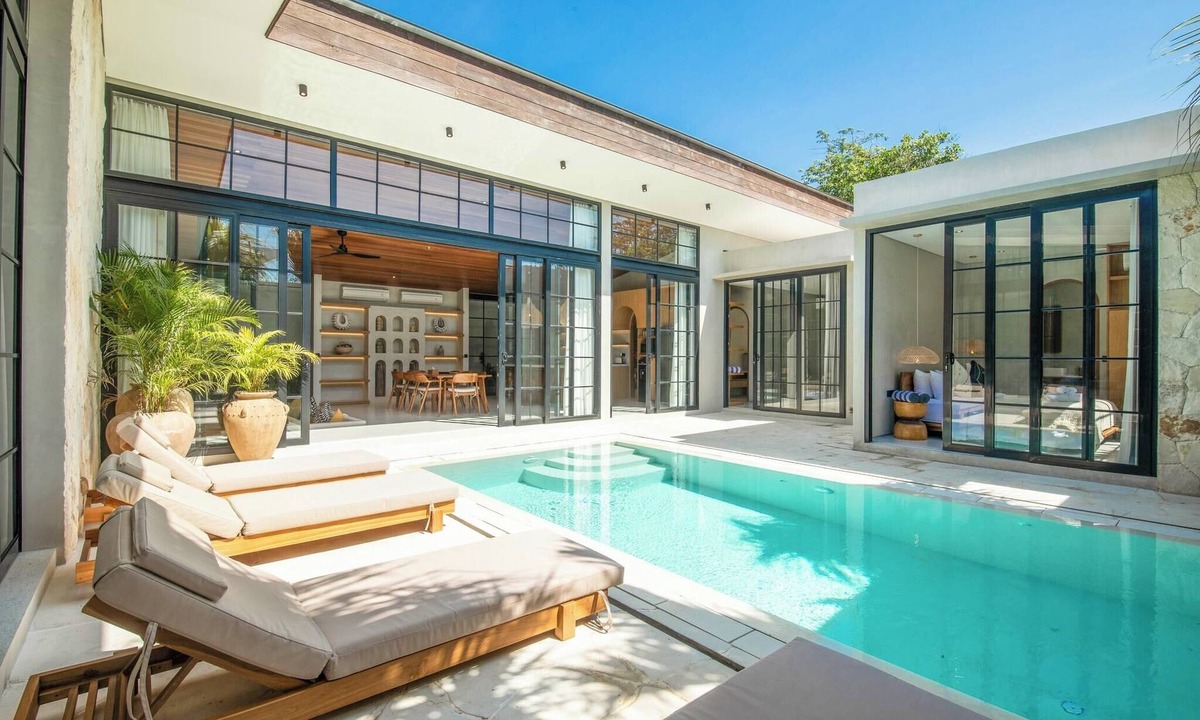 Pecatu Villa | Stylish 5BR Boho Hideaway, 5 Min from Bingin Beach