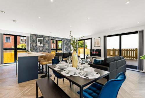 Headingley Apartment | Stylish Abodes in Leeds - Sleeps 18