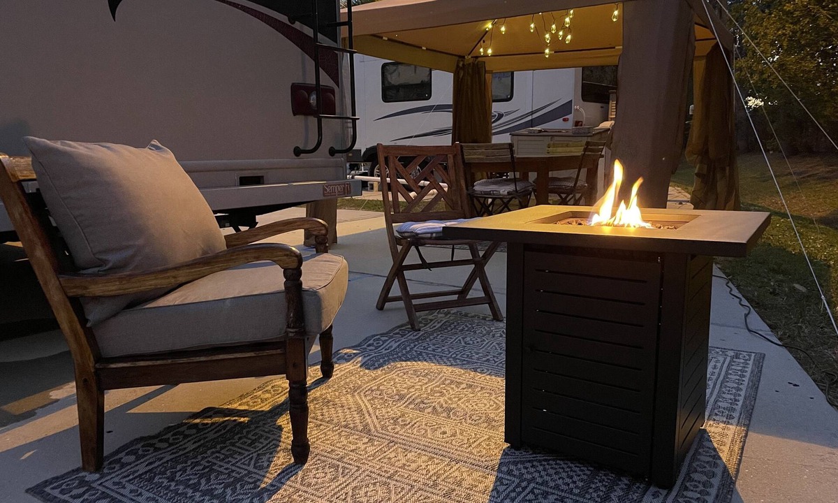 Naples House | Stylish and Comfortable RV in 55 plus Community