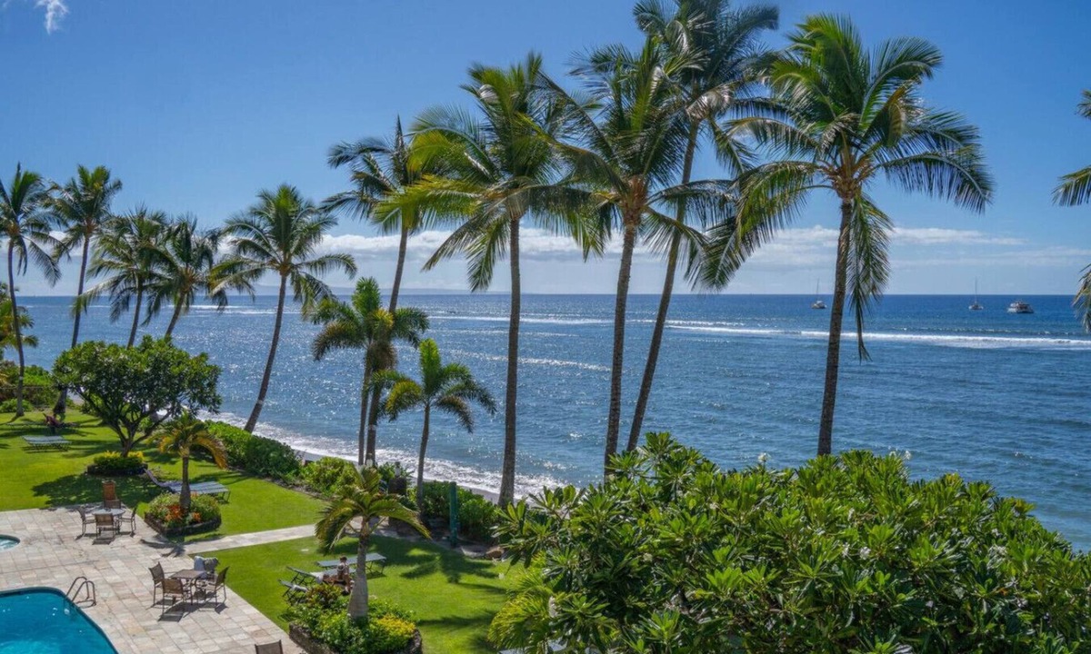 Historic Lahaina Front Street Condo | Stylish Beachfront Getaway - 3rd floor amazing views