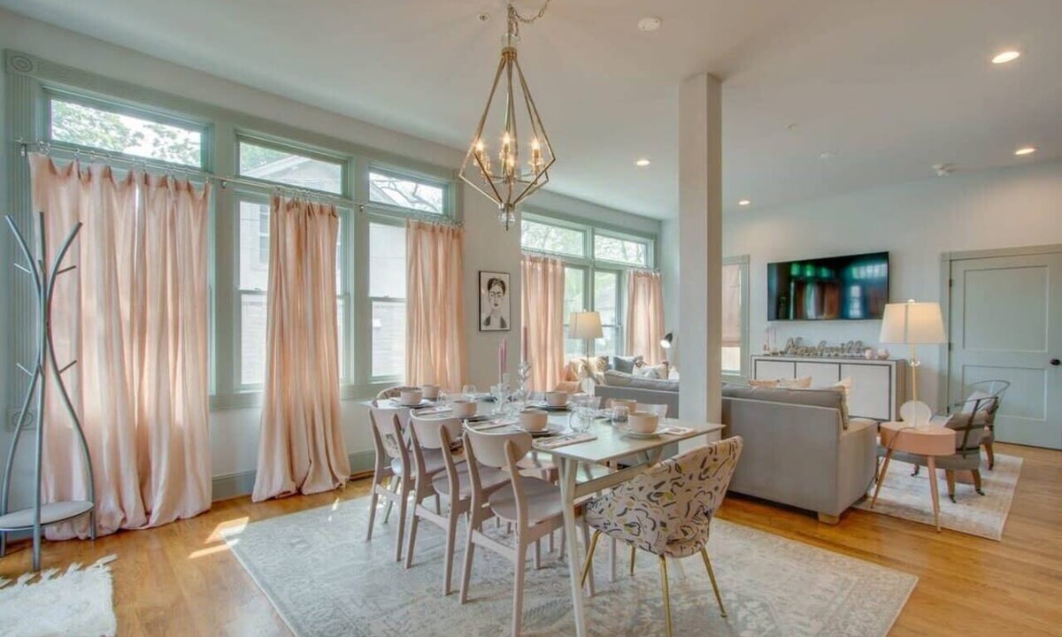 Hillsboro Village Condo | Stylish Charmer around the corner from Belmont U!