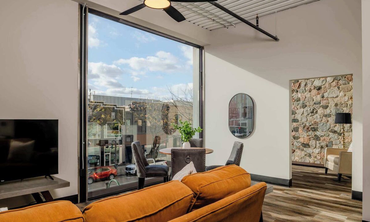 College Avenue Historic District Apartment | Stylish City View Apartment w/Free Parking