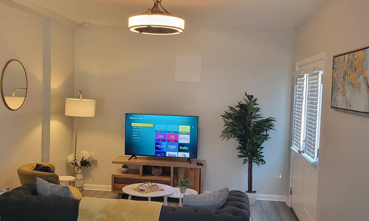 Grayson Apartment | Stylish Comfort Cozy Basement Apt in Quiet Neighborhood!