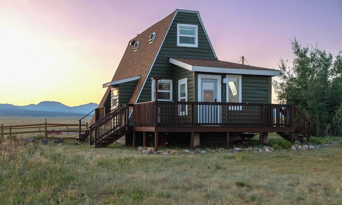 Fairplay Cabin | Stylish & Cozy A-Frame Escape! Dogs OK, 45m to Breck, 30m to BV, Stargazing!