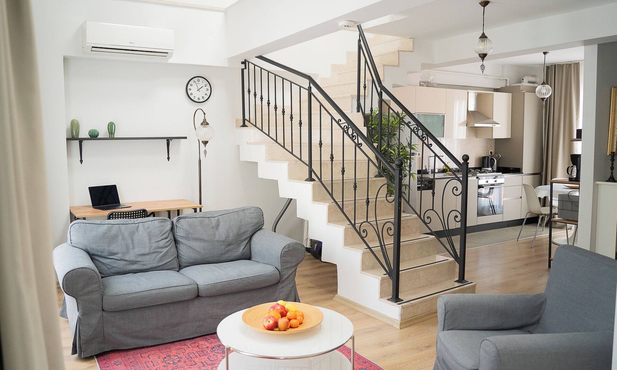 Beyoglu Apartment | Stylish Duplex with Private Terrace & Golden Horn View – 5 min to Istiklal
