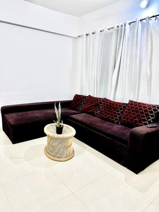 Alandi Apartment | Stylish Getaway! Spacious 1-BHK