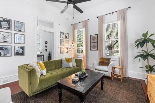 Mobile House | Stylish Historic Home 5 Min Walk to Downtown