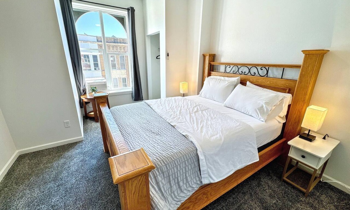 Dubuque Apartment | Stylish Historic Loft in Downtown Dubuque .Walk to Dining & Riverwalk
