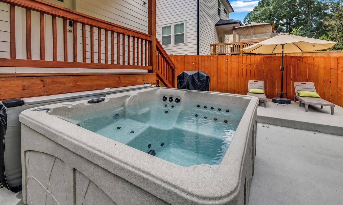 Atlanta House | Stylish Modern Boho Luxe Oasis Near Downtown ATL w/Spa & Firepit