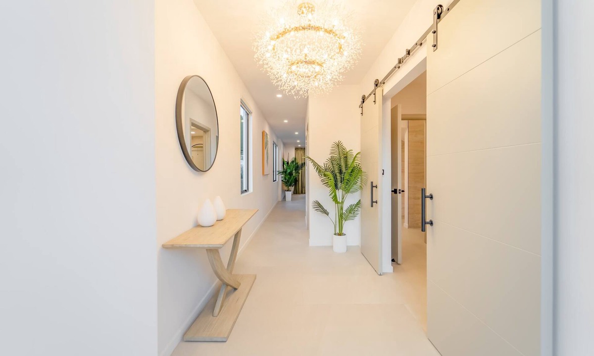Lower Carlton House | Stylish NEW 2BR Villa with Pool, Walk to Beach!