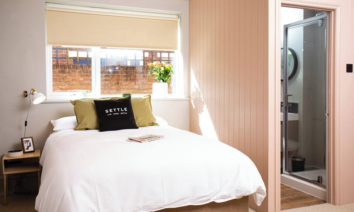 Shirley Hotel | Stylish Self-Check-in En-suite Room close to Southampton City Centre