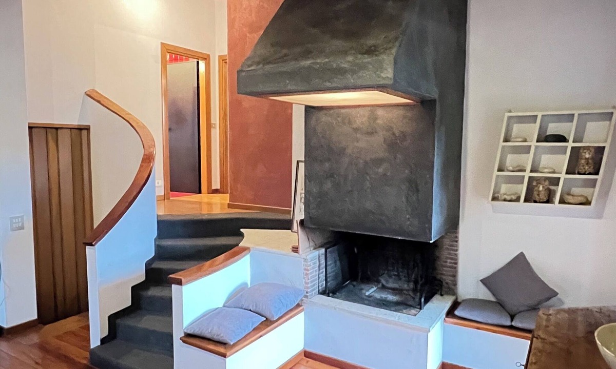 Castelfranco Veneto Apartment | Stylish spacious private attic apartment ideally located in Castelfranco Veneto
