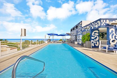 South Beach House | Stylish Studio in South Beach with Ocean Views