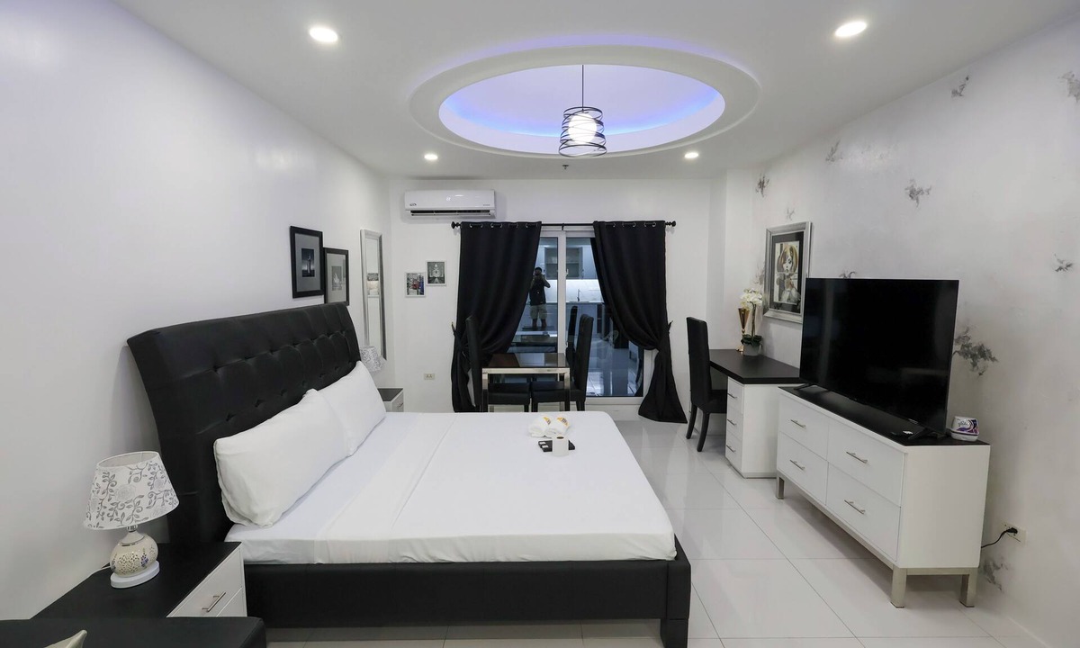 Balibago Condo | Stylish Studio Type Room inside White Tower by: Kandi in Angeles City