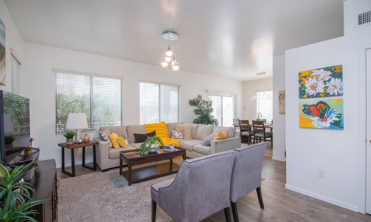 Laveen Village House | Stylish Vacation Home Phoenix - Low Rates NOW!