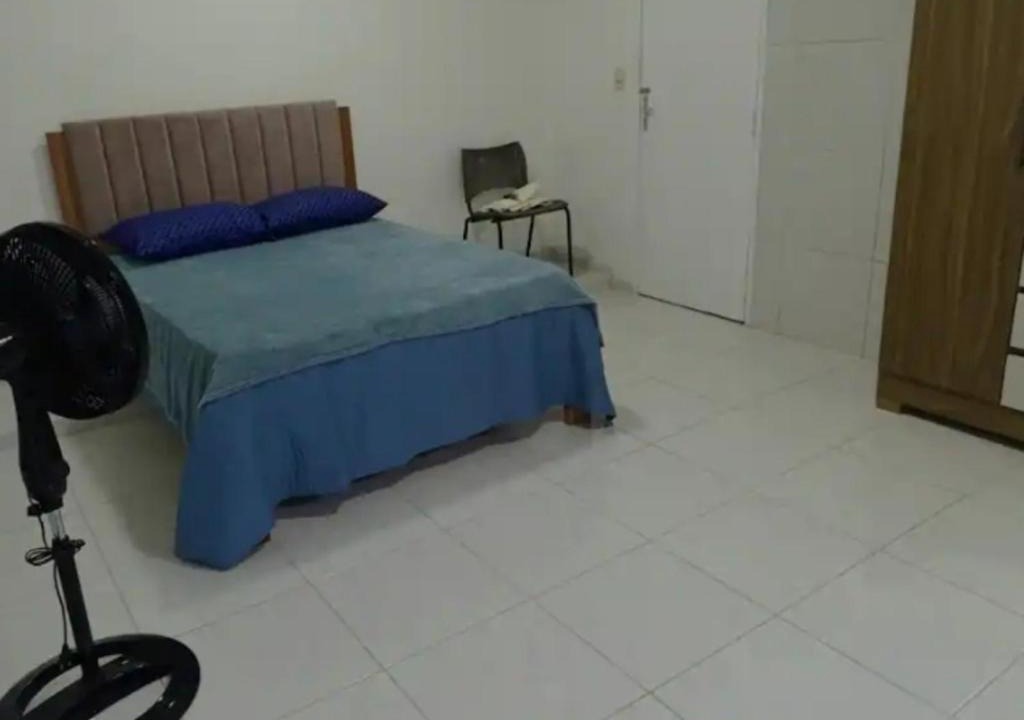 Morada Nova House | Suíte com ar condicionado e garagem
