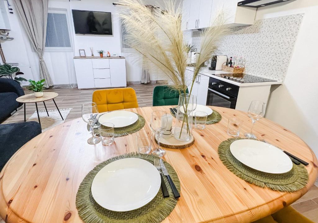 Sighisoara Apartment | SubCetate
