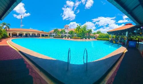 Olongapo Hotel | Subic Waterfront View Resort