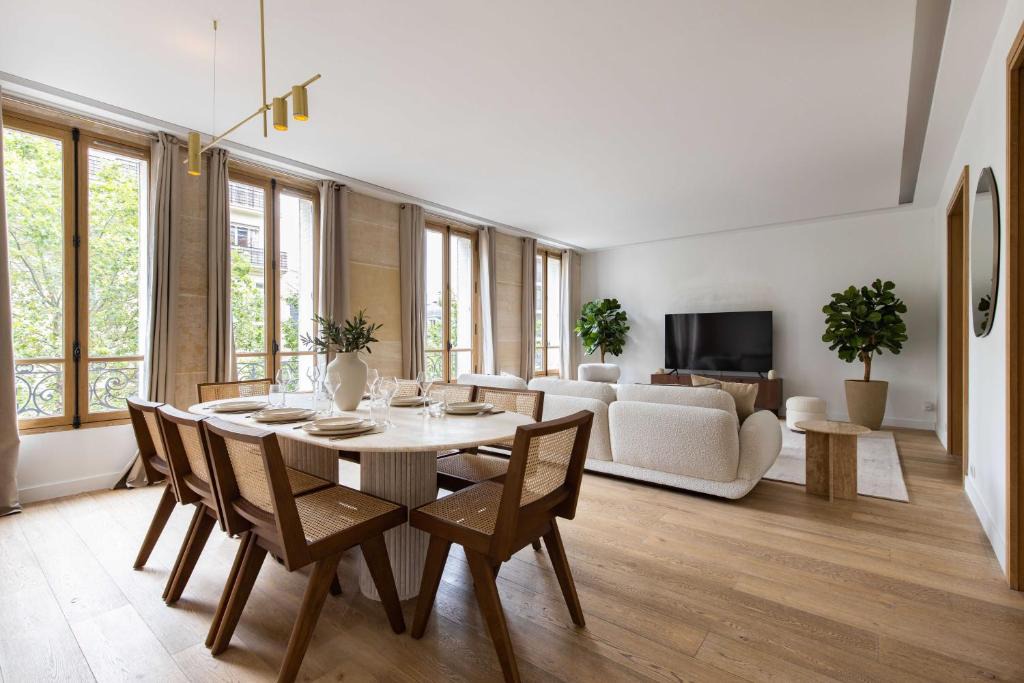 Porte-Dauphine Apartment | Sublime Apt - 3BD-6P - Arc De Triomphe