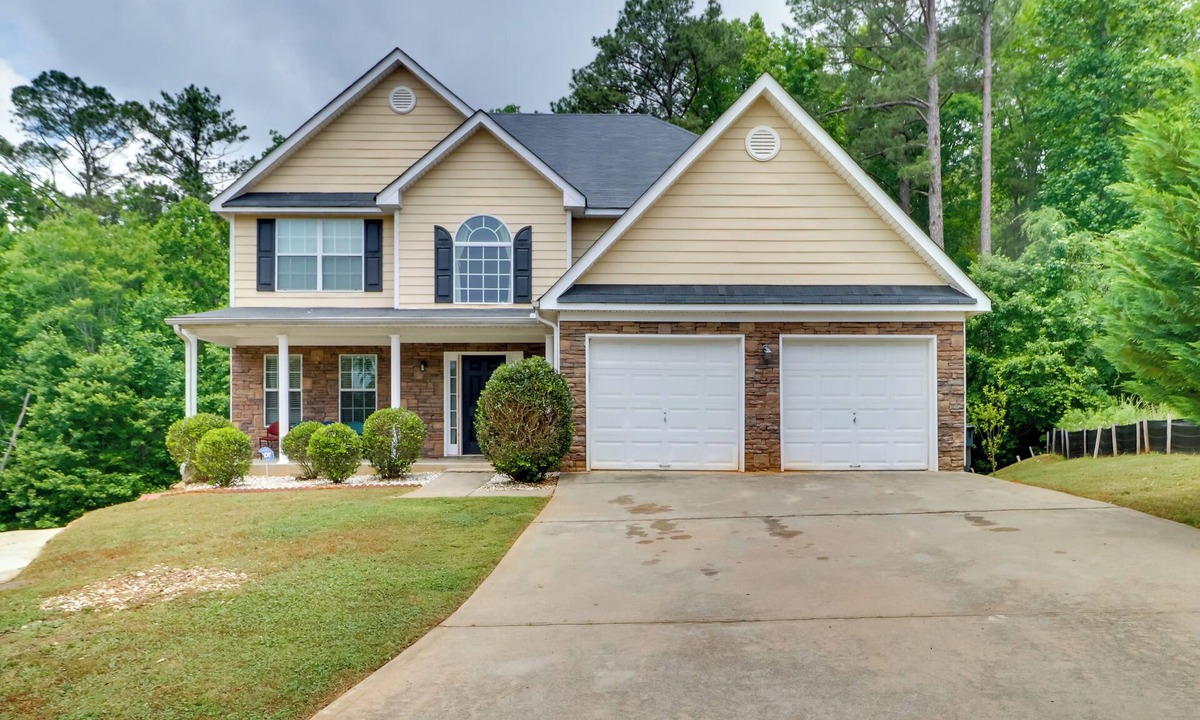 Cliftondale House | Suburban Atlanta Vacation Home - 20 Mi to Downtown