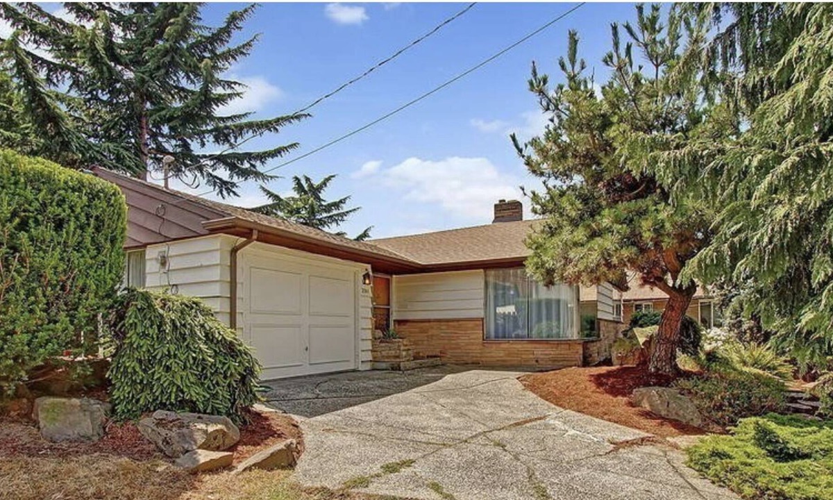 Holly Park House | Suburban oasis centrally located to all city attractions/airport