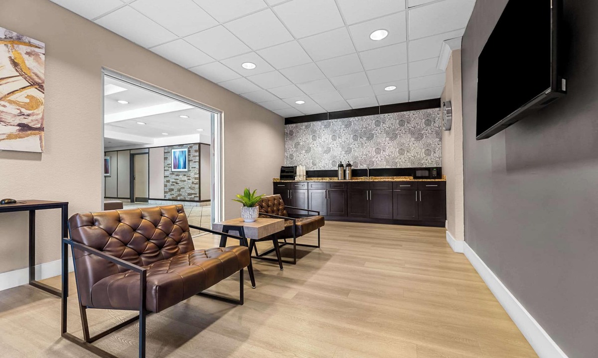 Ocoee Hotel | Suburban Studios Orlando - Ocoee/Winter Garden
