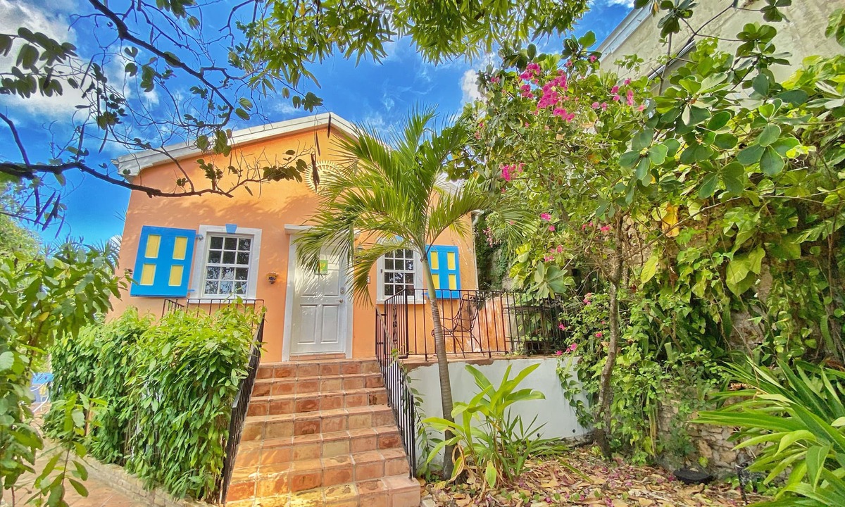 Christiansted House | Sugar Apple Bed & Breakfast