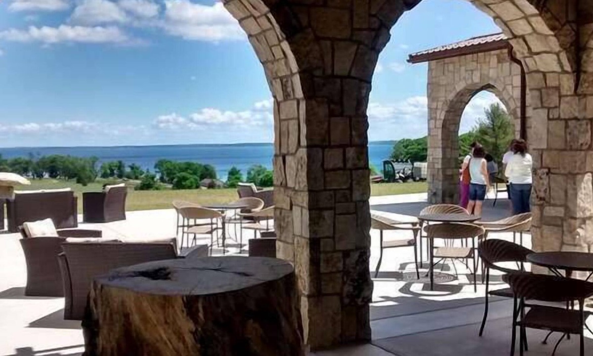 Cedar House | Sugarloaf Chalet 3BDR Loft 2510