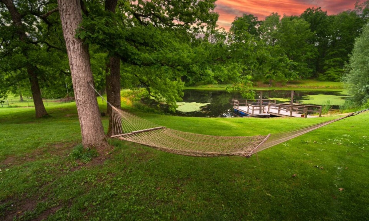 Farmers House | Sugarloaf Mountain Escape Secluded 3 bedroom, 5 acres, ATV, RV and boat storage.
