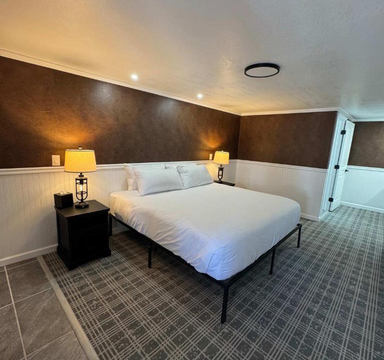 Lusk House | Suite 103
