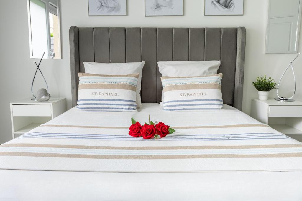 Plessis-le-Roi Apartment | Suite avec jacuzzi & terrasse