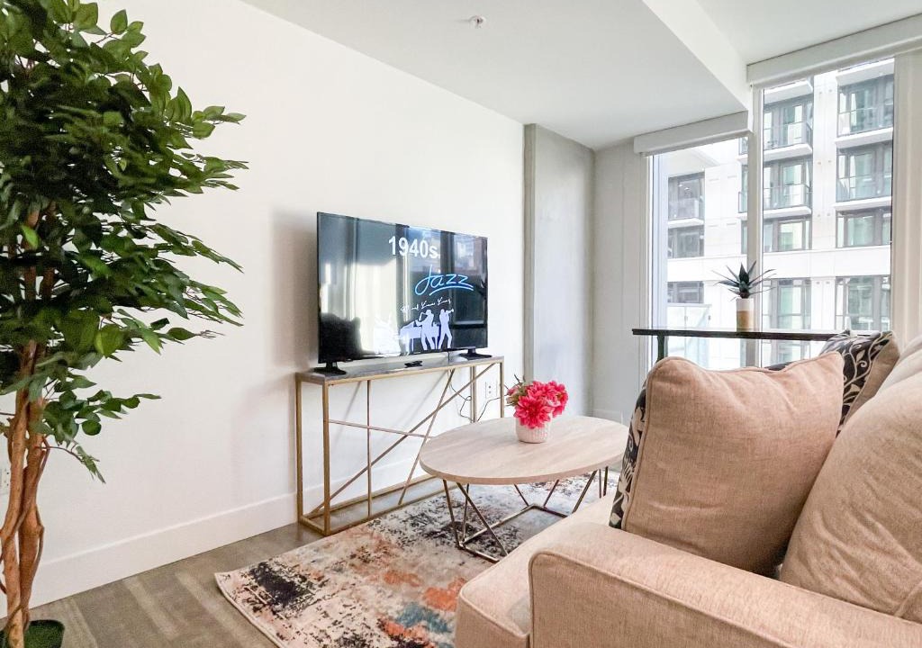 Historic Core Apartment | Suite Downtown Pool and Gym Access
