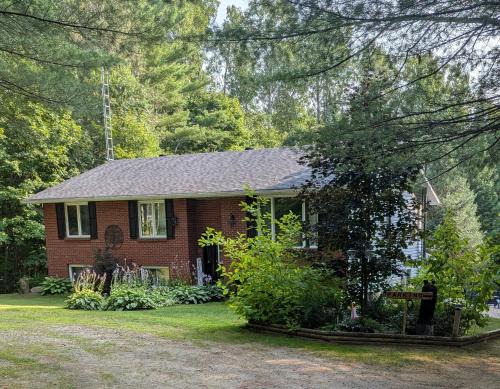 L'Amable Bed & Breakfast | Suite in the Bush-Private Apartment