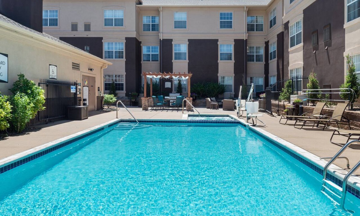 Englewood Condo | Suite Near Denver Tech Center | Free Weekday Shuttle + Daily Breakfast!