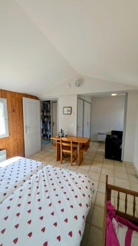 Chomelix House | Suite privée Esther Gorges de l'Arzon près du Puy en Velay